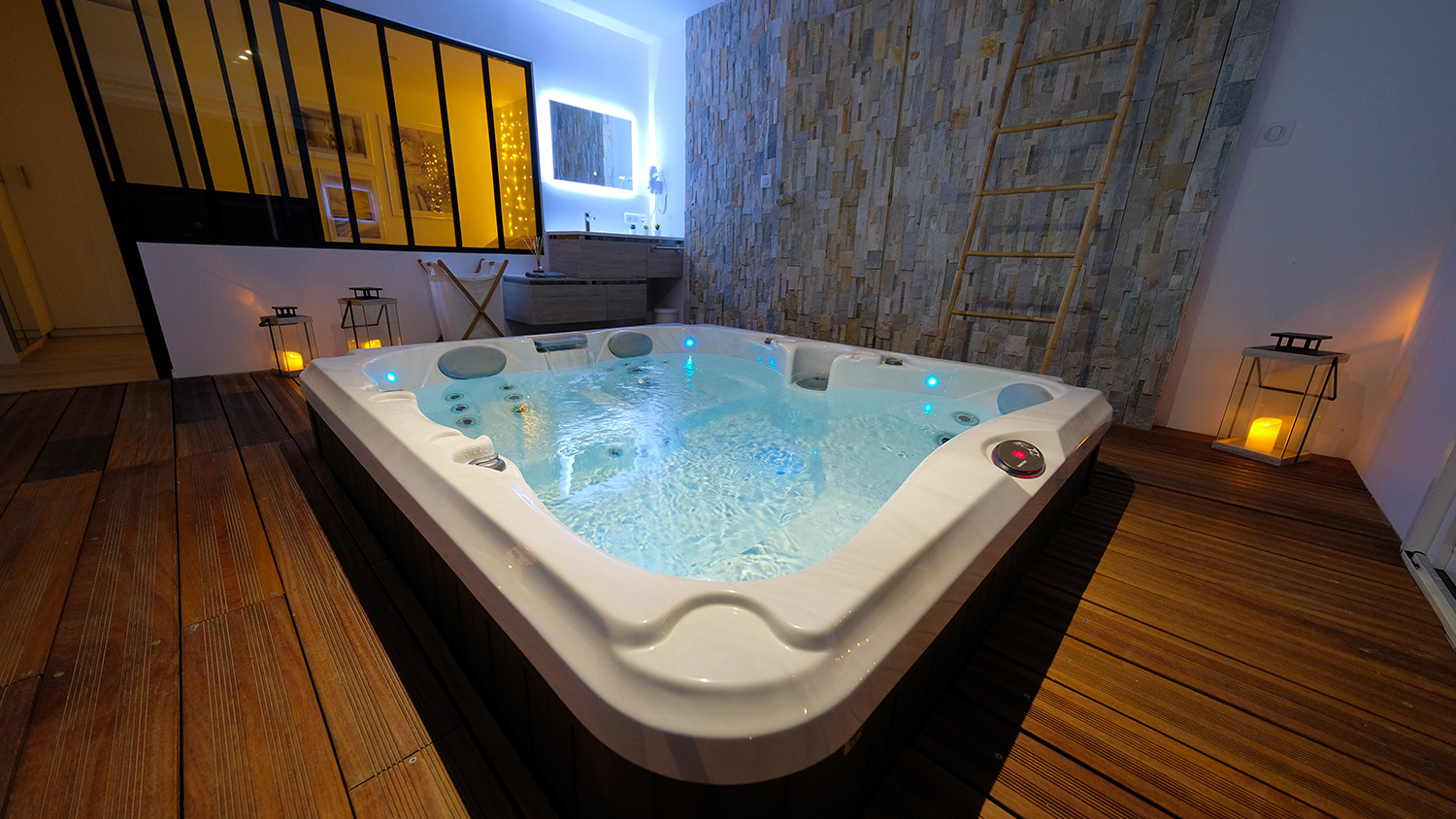 Location d'appartement avec Spa et jacuzzi au Pays Basque à Sare (64310) Location d'appartement avec Spa et jacuzzi au Pays Basque à Sare (64310)